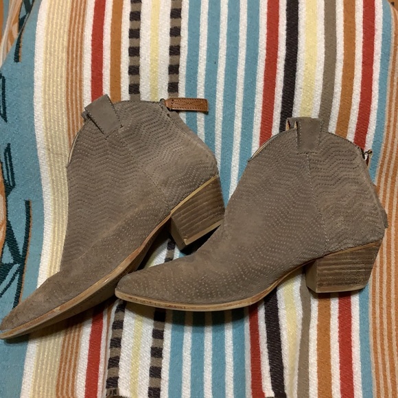 Dingo Leather Booties - Picture 9 of 9